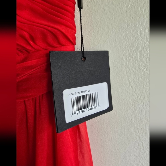 NWT! Ieena for Mac Duggal, Asymmetrical Halter Tiered A Line Gown, Red, Size 2 - Picture 13 of 13